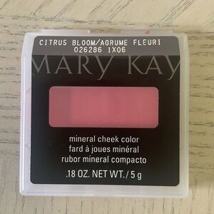Mary Kay Mineral Cheek Color - Citrus Bloom NIB- never used or swiped.